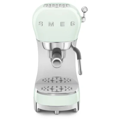 Рожковая эспрессо кофемашина Стиль 50-х г.г. SMEG ECF02PGEU